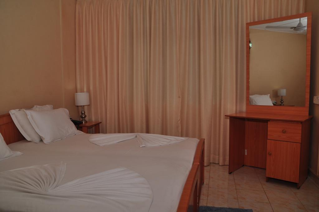 Melbourne Tourist Rest Hotel Anuradhapura Bagian luar foto